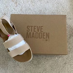 NEVER WORN Steve Madden kids JKimmie sandals